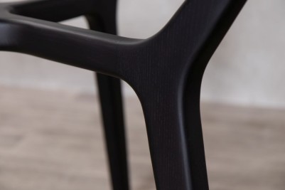 rowan-dining-table-base-close-up-black